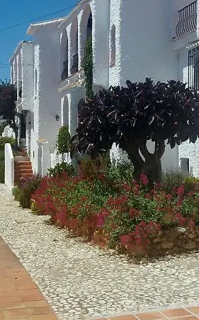 Отель El Capistrano Sur Нерха