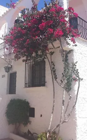 El Capistrano Sur Отель Нерха