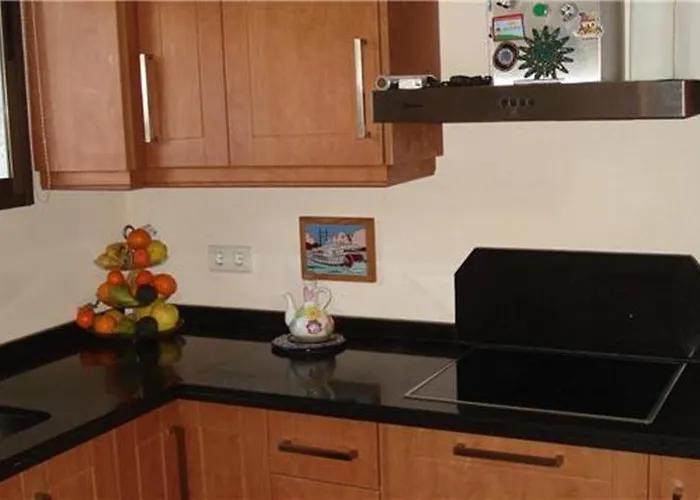 Отель El Capistrano Sur Нерха